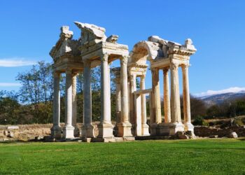 2024/10/17 Geyve – Afrodisias Antik Kenti – Ataeymir – Yahşiler – Karahisar – Kızılcabölük – Tavas – Medet