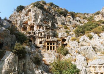 2024/11/02 Finike – Beymelek – Demre – Myra Antik Kenti – Dirgenler